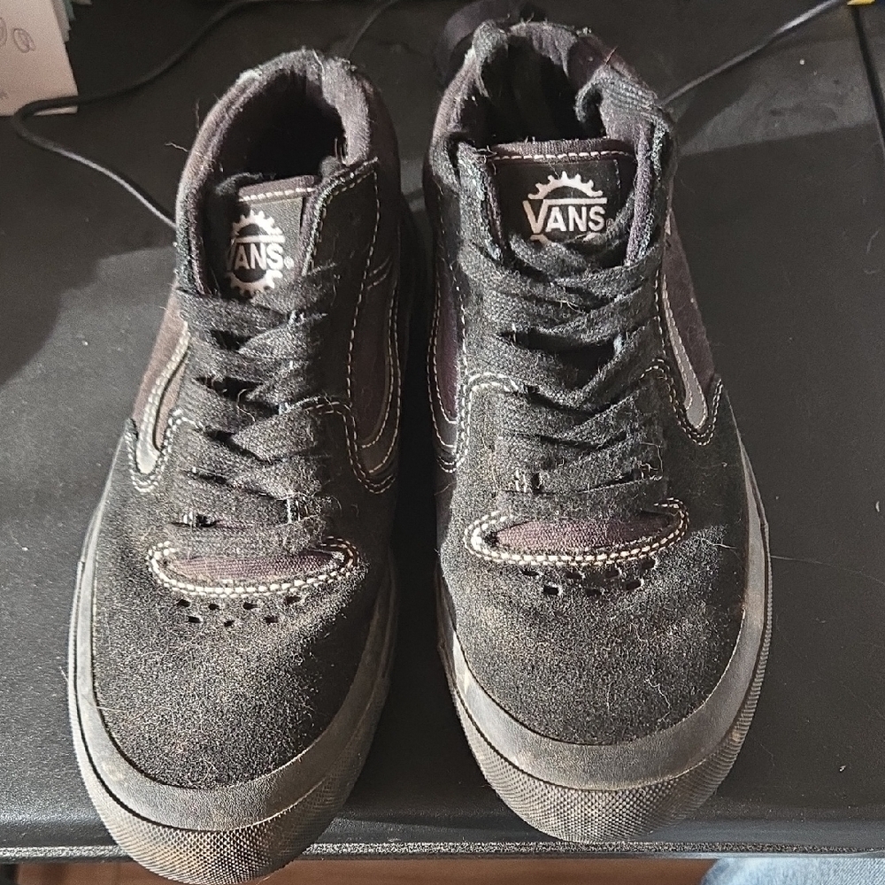 Vans Black Classic Sneakers with Suede Canvas Upper
